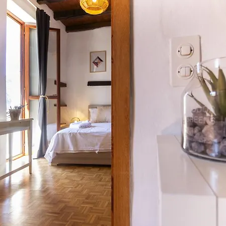 Апартаменты Rustico Di Gandria Sul Di